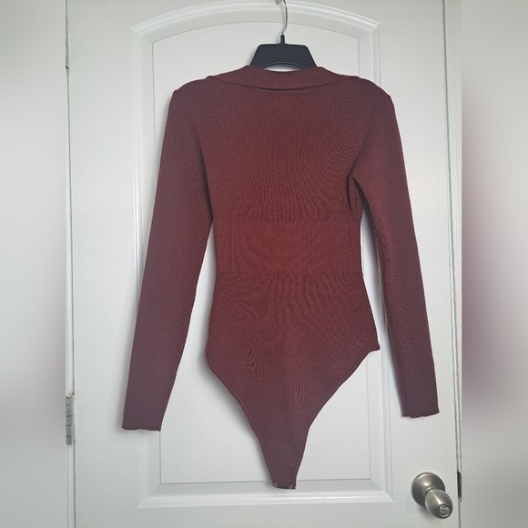 Bardot collar bodysuit burgundy sweater sz M nwt - Picture 7 of 7